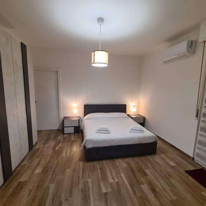Apartment Garibaldi Pavia Kültér fotó